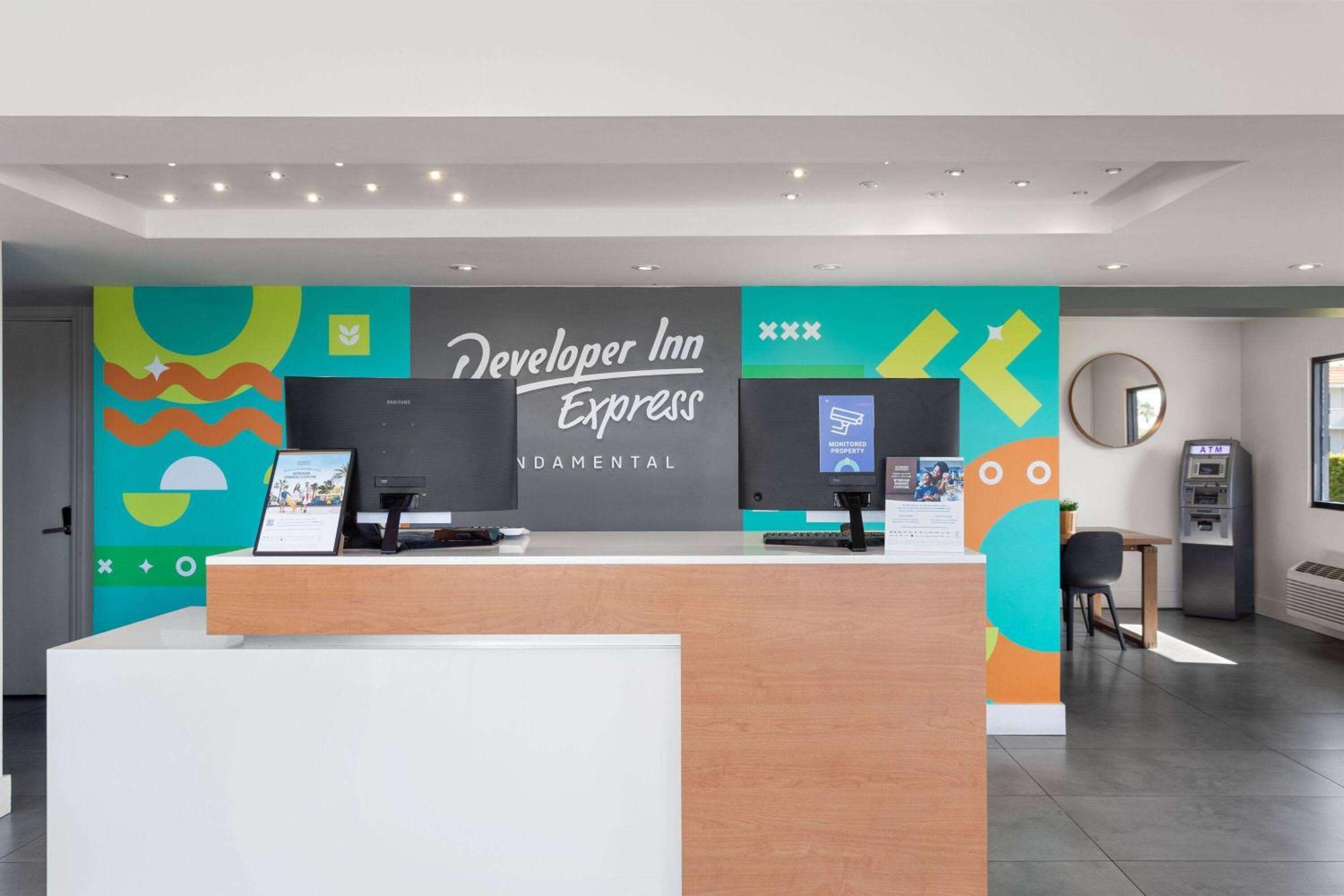 Developer Inn Express Fundamental, A Travelodge By Wyndham Kissimmee Εξωτερικό φωτογραφία