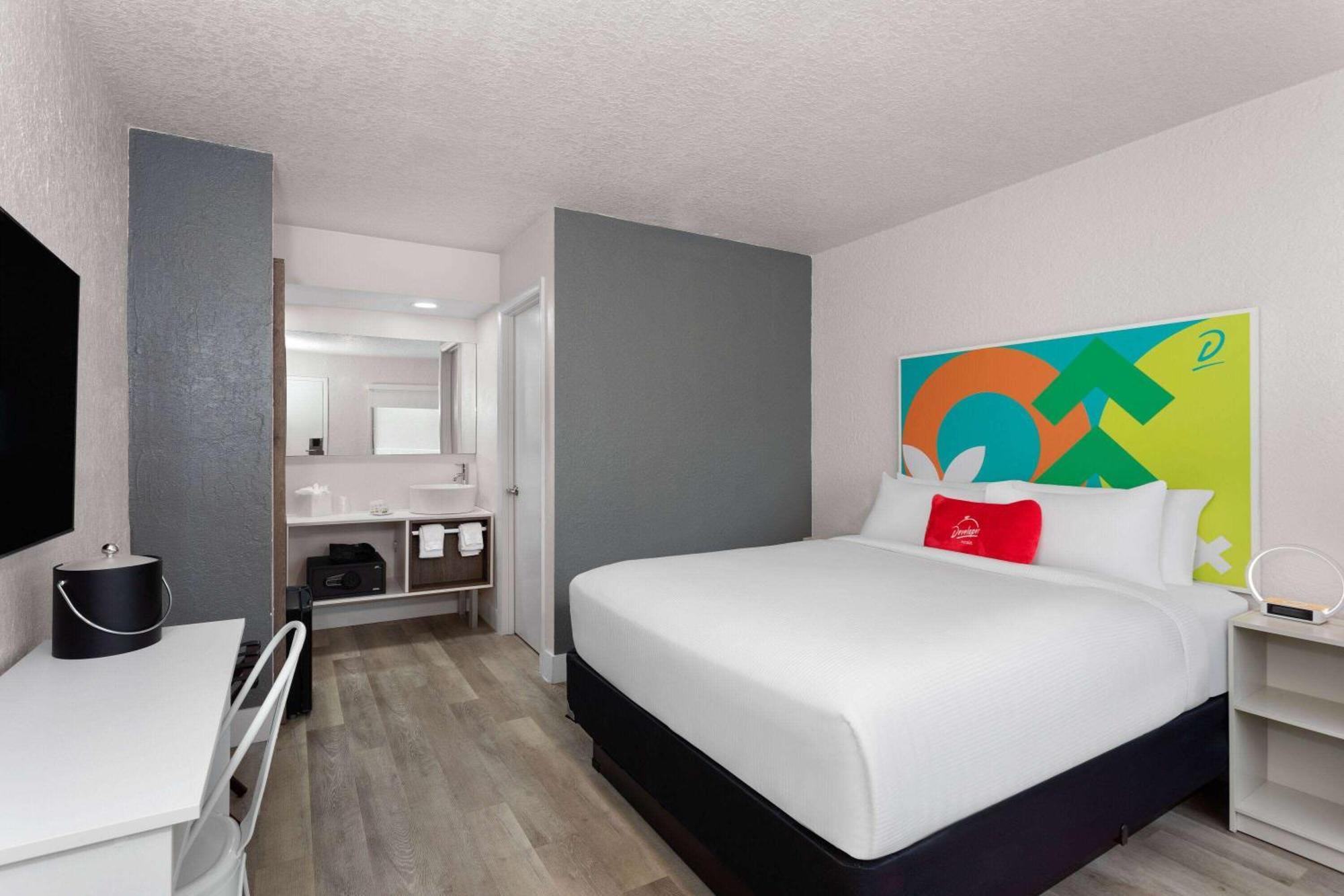 Developer Inn Express Fundamental, A Travelodge By Wyndham Kissimmee Εξωτερικό φωτογραφία